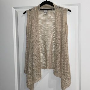 Cable Knit Sleeveless Sweater